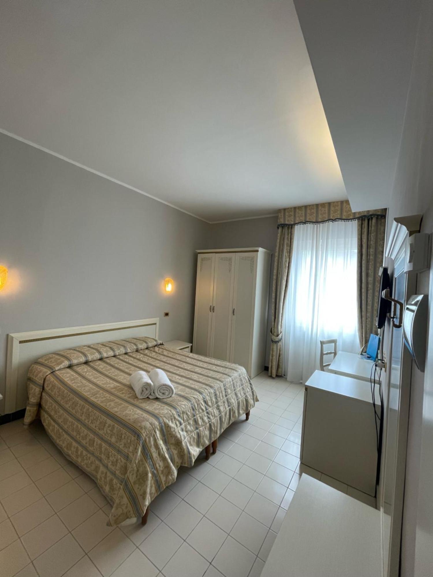 Platani Hotel Bolsena Exterior photo